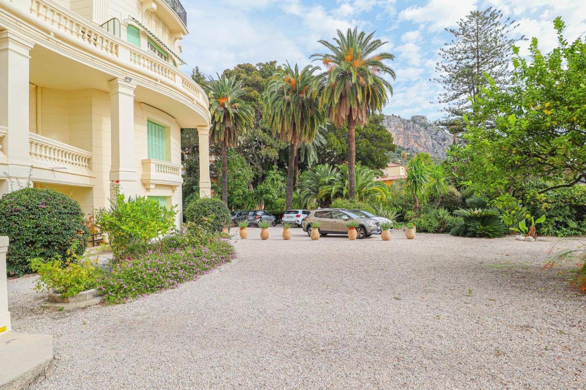 "Le Garavan Palace" Idyllique, Proche Gare Et Plage Ментона Экстерьер фото